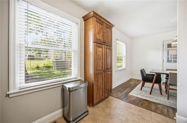 6101 W 76th Street, Prairie Village, KS 66208