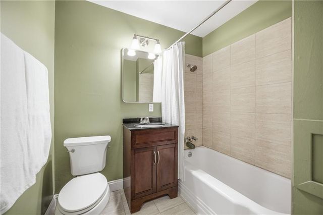 6101 W 76th Street, Prairie Village, KS 66208