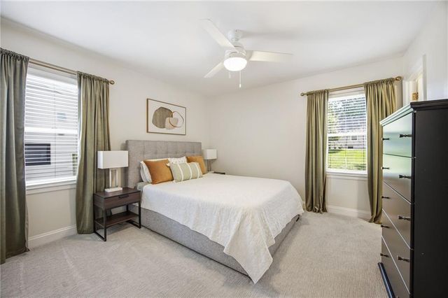 6101 W 76th Street, Prairie Village, KS 66208
