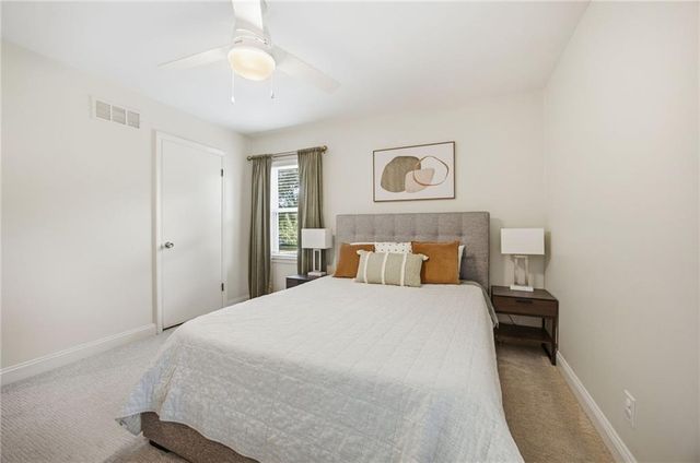 6101 W 76th Street, Prairie Village, KS 66208