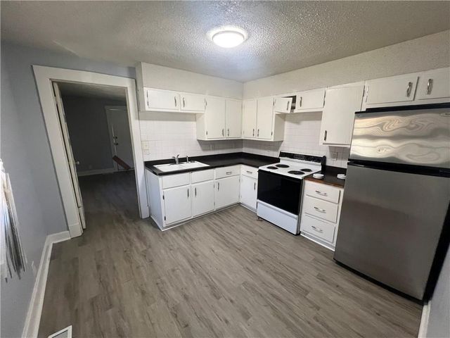 507 Henrie Avenue, Excelsior Springs, MO 64024