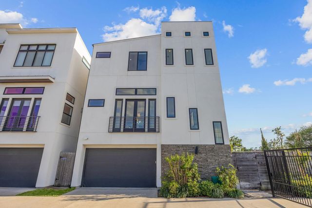 7327 Shadyvilla Pointe Drive, Houston, TX 77055