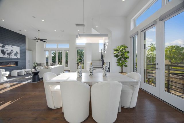 7327 Shadyvilla Pointe Drive, Houston, TX 77055