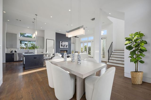 7327 Shadyvilla Pointe Drive, Houston, TX 77055