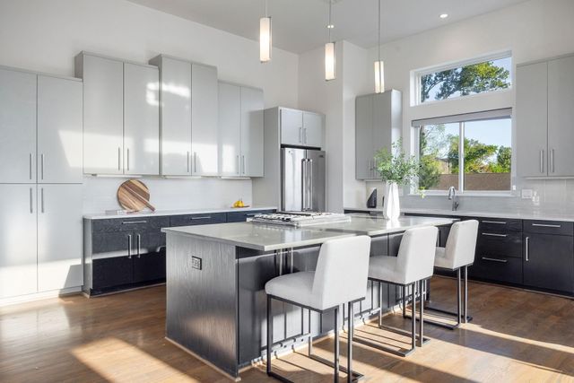 7327 Shadyvilla Pointe Drive, Houston, TX 77055