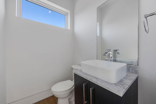 7327 Shadyvilla Pointe Drive, Houston, TX 77055