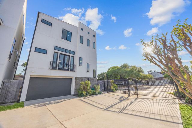 7327 Shadyvilla Pointe Drive, Houston, TX 77055