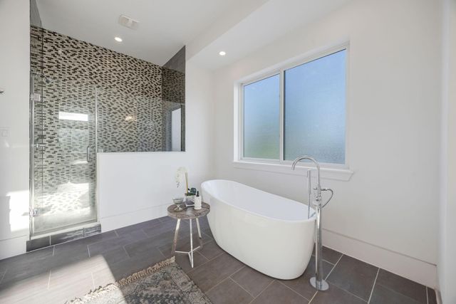 7327 Shadyvilla Pointe Drive, Houston, TX 77055