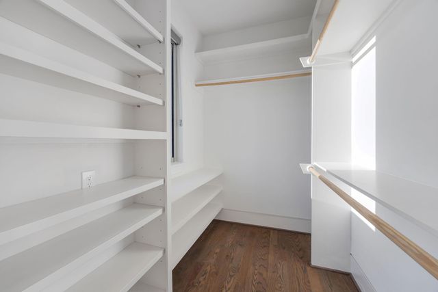 7327 Shadyvilla Pointe Drive, Houston, TX 77055