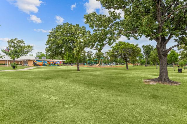 7327 Shadyvilla Pointe Drive, Houston, TX 77055