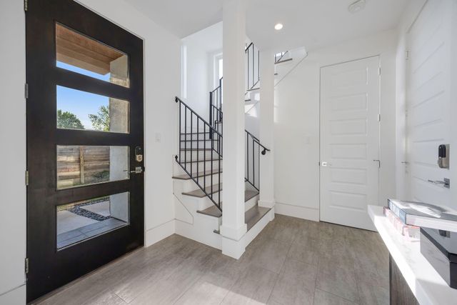 7327 Shadyvilla Pointe Drive, Houston, TX 77055