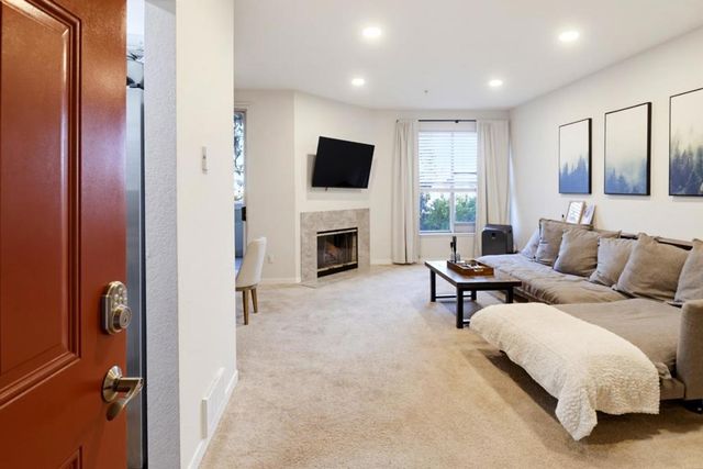 211 S Fremont 309, San Mateo, CA 94401
