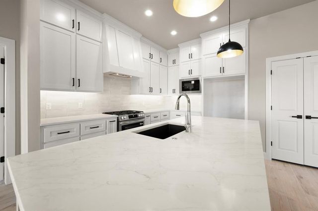 15700 Siloa Avenue, Edmond, OK 73013