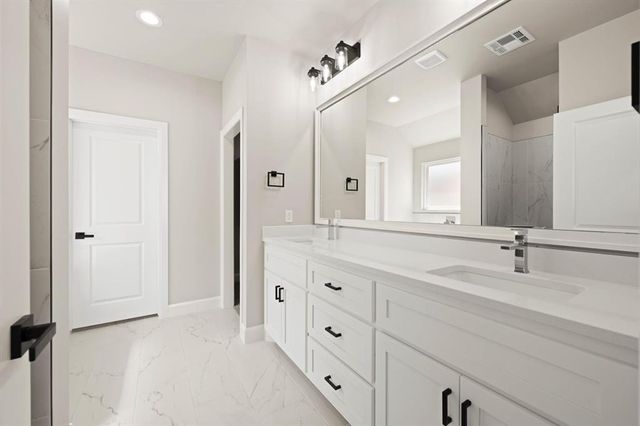 15700 Siloa Avenue, Edmond, OK 73013