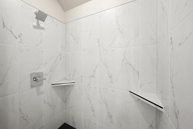 15700 Siloa Avenue, Edmond, OK 73013