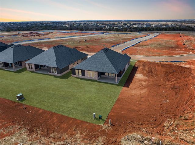 15700 Siloa Avenue, Edmond, OK 73013