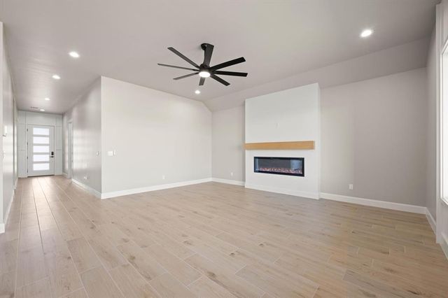 15700 Siloa Avenue, Edmond, OK 73013