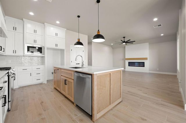 15700 Siloa Avenue, Edmond, OK 73013