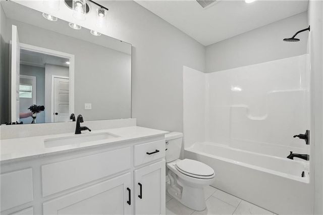 8709 SW Brickell Drive, Blue Springs, MO 64064