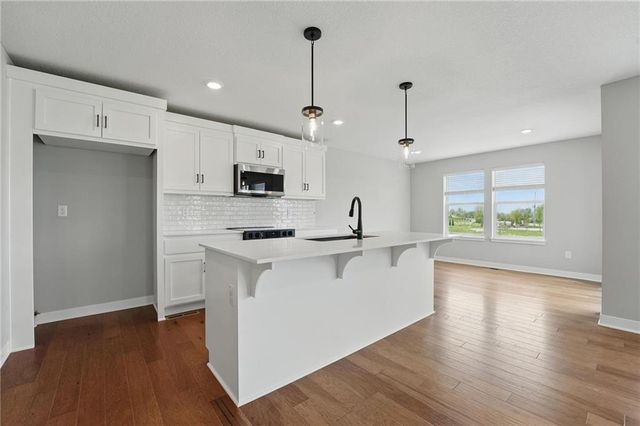 8709 SW Brickell Drive, Blue Springs, MO 64064