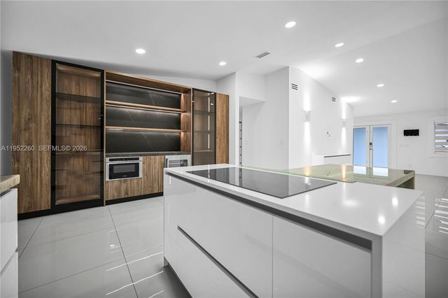 13284 SW 39th Street, Miami, FL 33175