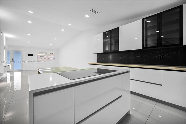 13284 SW 39th Street, Miami, FL 33175