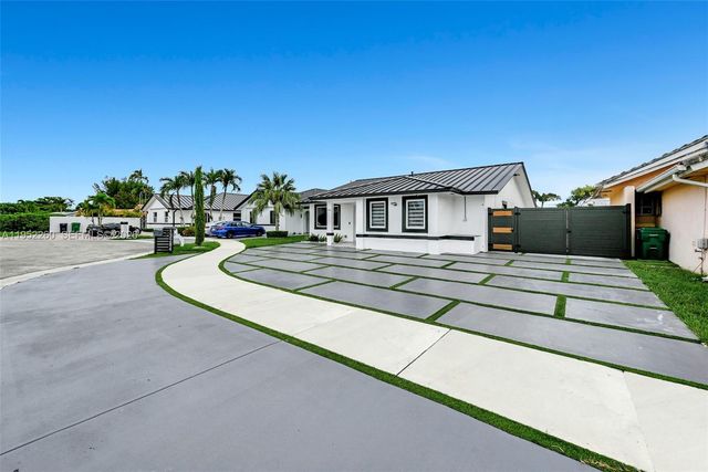 13284 SW 39th Street, Miami, FL 33175