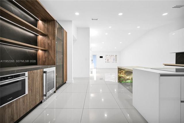 13284 SW 39th Street, Miami, FL 33175