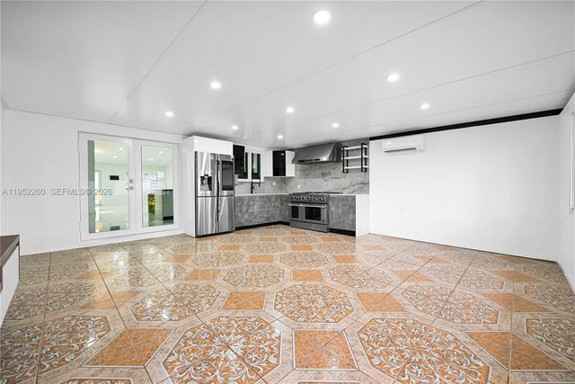 13284 SW 39th Street, Miami, FL 33175