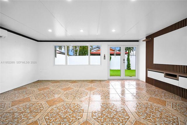 13284 SW 39th Street, Miami, FL 33175