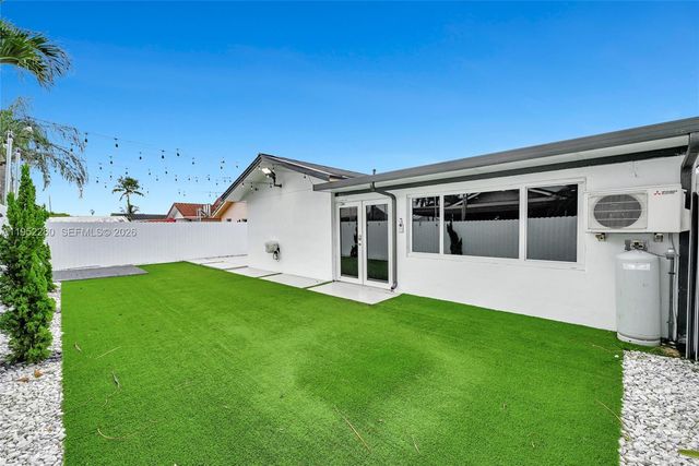 13284 SW 39th Street, Miami, FL 33175