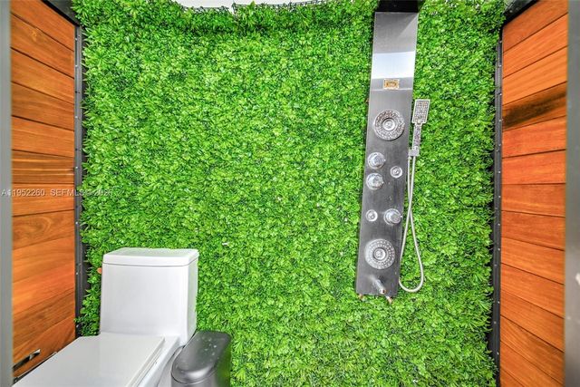 13284 SW 39th Street, Miami, FL 33175