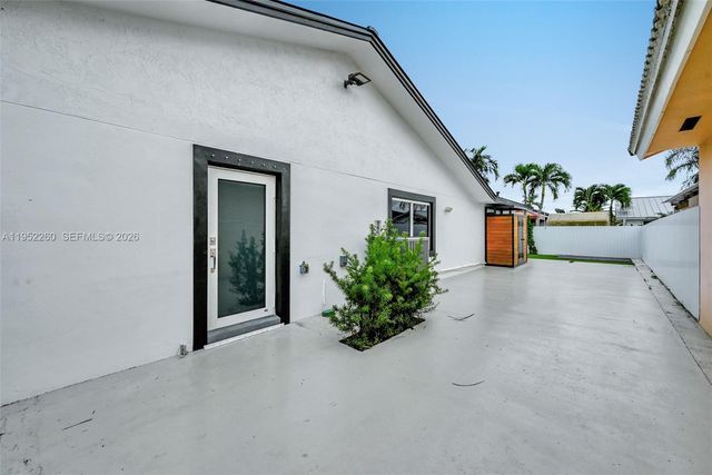 13284 SW 39th Street, Miami, FL 33175