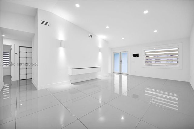 13284 SW 39th Street, Miami, FL 33175