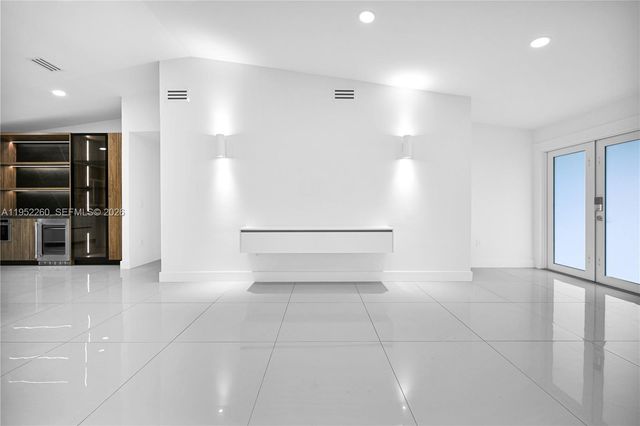 13284 SW 39th Street, Miami, FL 33175