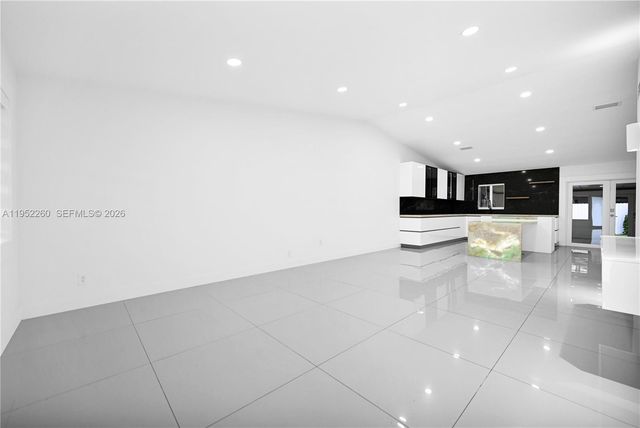 13284 SW 39th Street, Miami, FL 33175