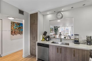 2850 Somerset Drive 410L, Lauderdale Lakes, FL 33311