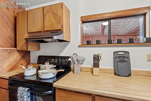 551 Cottonwood Lake Drive, Divide, CO 80814