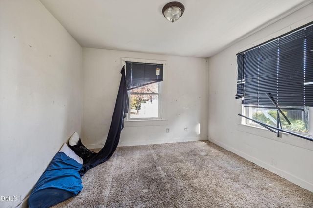 1302 Sidney, Burlington, NC 27217