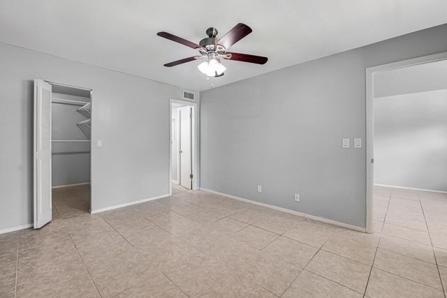 445 LAKE FRANCES Drive 445, West Palm Beach, FL 33411