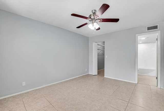 445 LAKE FRANCES Drive 445, West Palm Beach, FL 33411