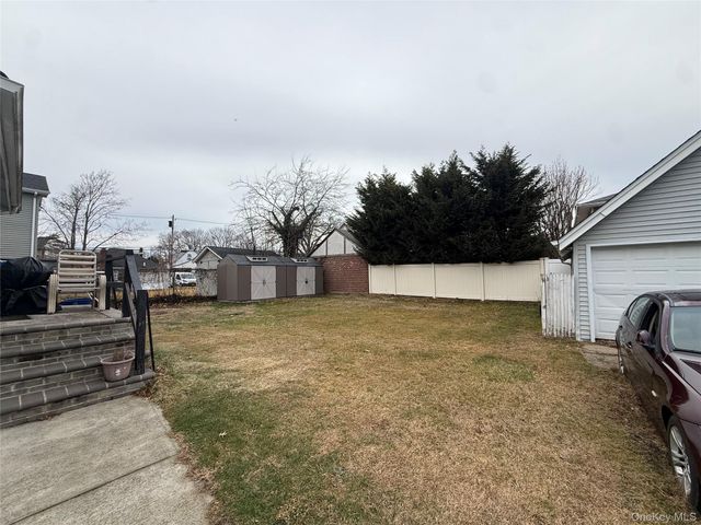 15 Water Street, Rockville Centre, NY 11570