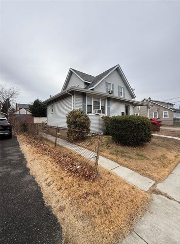 15 Water Street, Rockville Centre, NY 11570