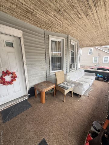 15 Water Street, Rockville Centre, NY 11570