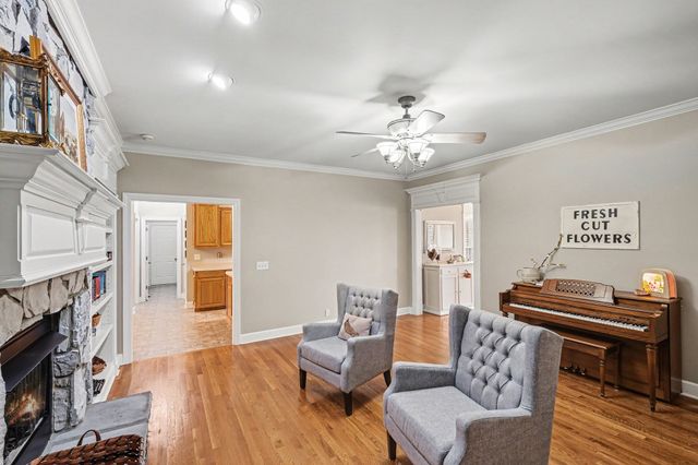 105 Blue Ribbon Trl, Christiana, TN 37037