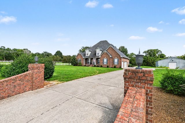105 Blue Ribbon Trl, Christiana, TN 37037