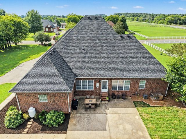 105 Blue Ribbon Trl, Christiana, TN 37037