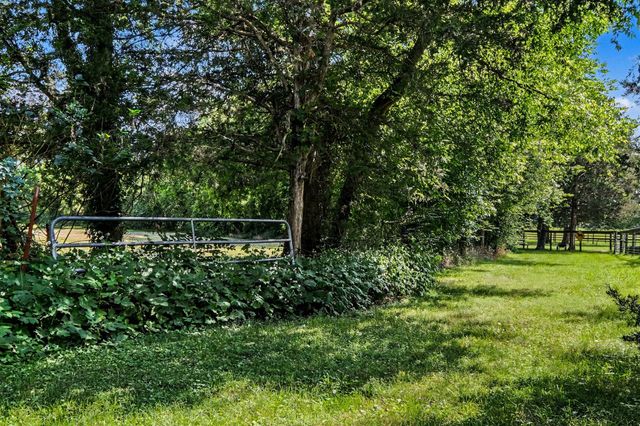 105 Blue Ribbon Trl, Christiana, TN 37037
