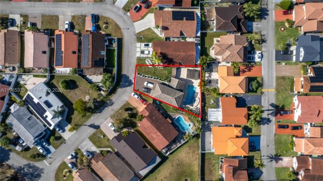 6173 NW 181st Terr Cir N, Hialeah, FL 33015