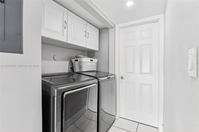 6173 NW 181st Terr Cir N, Hialeah, FL 33015